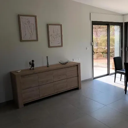 Gite Du Travers Nyaraló *